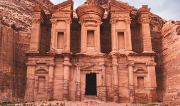 Petra is half-built, half-carved into the rock, and is surrounded by mountains riddled with passages and gorges. It is one of the world's most famous archaeological sites, where ancient Eastern traditions blend with Hellenistic architecture.